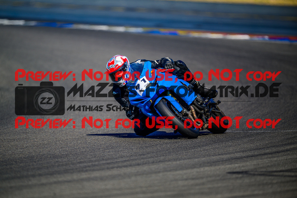 MaZZes_Fotomatrix_20250519_6007705_9120-2 | GELB