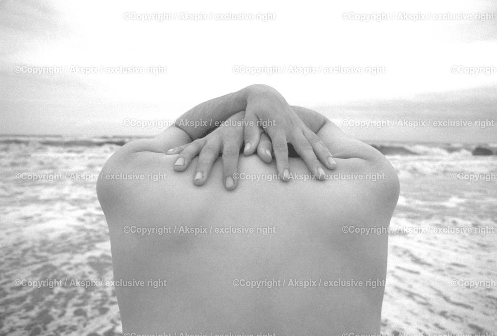 body_hand_3 | Die Bildagentur Akspix ist eine Online-Bildagentur und bietet professionelles und kreatives Bildmaterial Royalty free und Rights Managed. Bildarchiv Akspix bietet eine große Auswahl an kreativen und klassischen Motiven.Frankfurt Fotograf, Fotoshooting