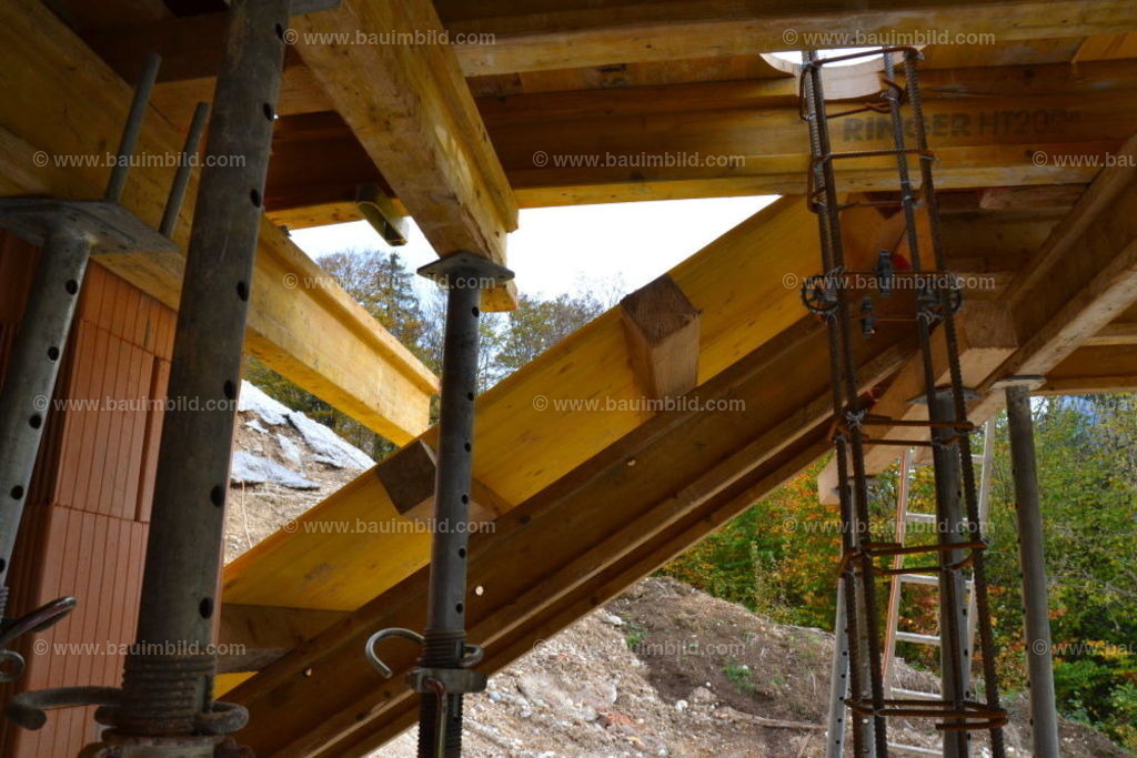 bib-lg04-betonarbeiten-0554 | Nach LV-Leistungsgruppen sortierte Detailfotos über den Bau eines Hauses. Alle Hausbau-Bilder direkt vom Urheber und Autor der Website Haus-Selber-Bauen.com