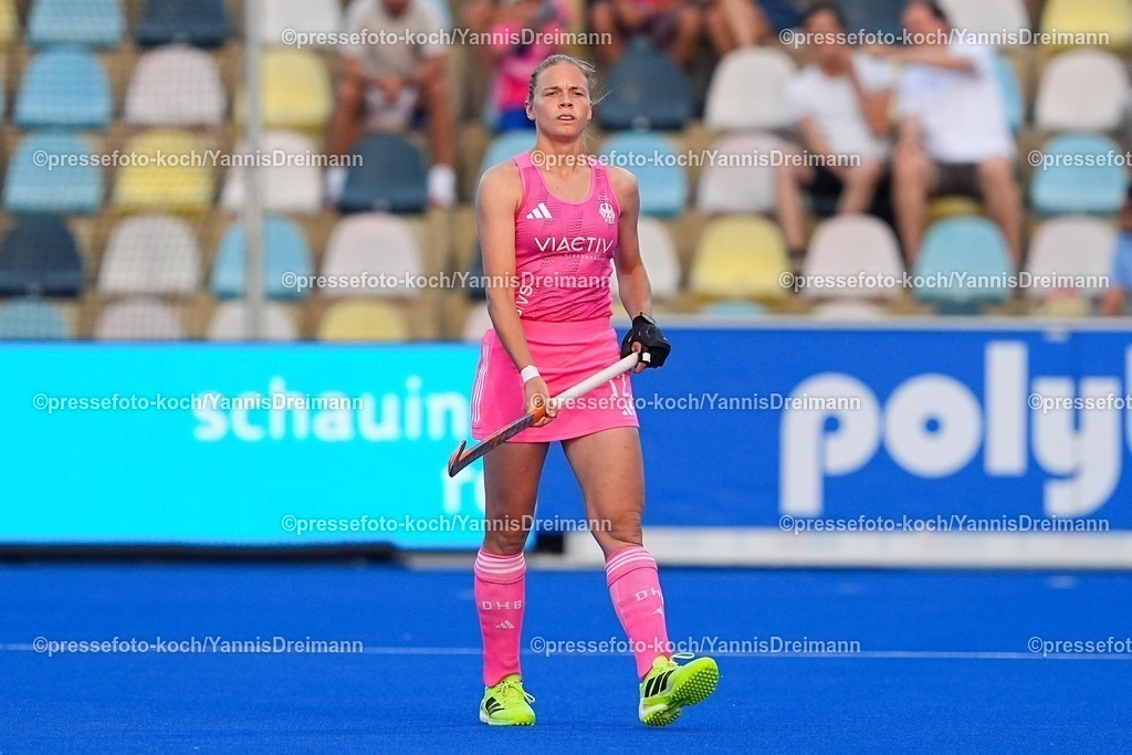 xydrx15082504035 | 15.08.2025, xydrx, Frauen EuroHockey Championship 2025, Halbfinale, Belgien - Deutschland, Sparkassenpark Mönchengladbach: Ines Wammer (GER #12)