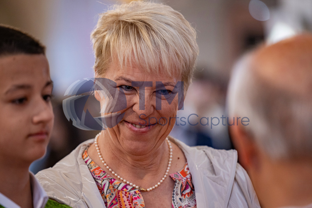 RR5M5768 | Firmung Klagenfurt-Dom 19.05.2024 8 Uhr