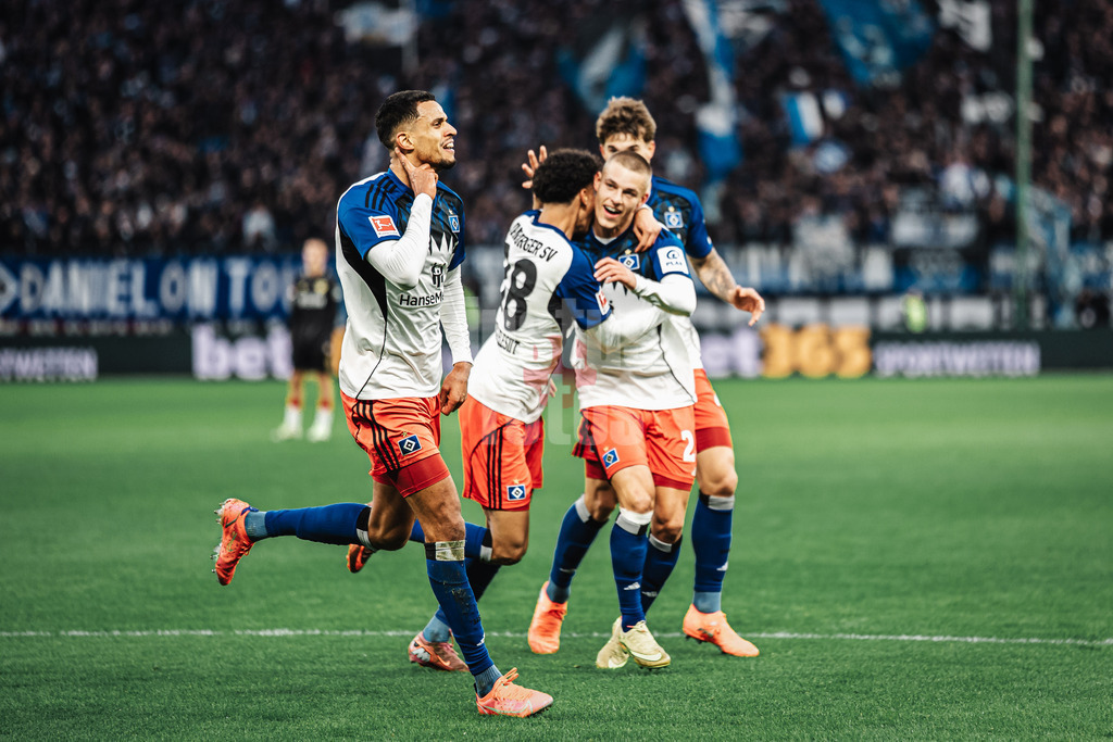 Fußball | Männer | Saison 2025/2026 | 1. Fußball-Bundesliga | 12. Spieltag | Hamburger SV vs. VfB Stuttgart | 30.11.2025 | Torjubel Robert Glatzel (#9, HSV)