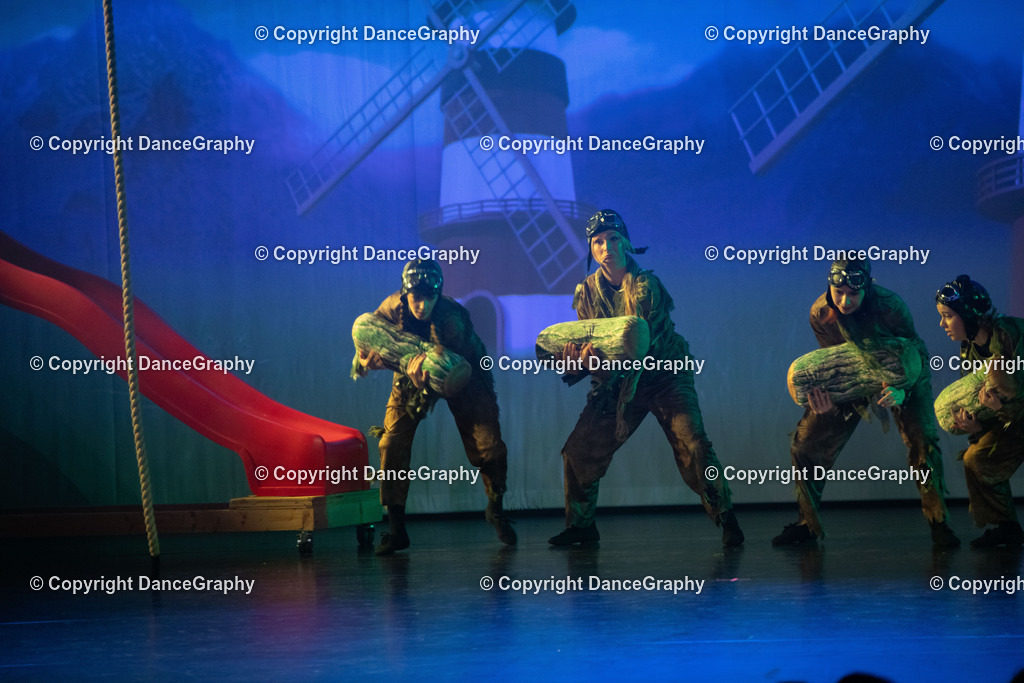 GPHY1799 | DanceGraphy - Realisiert mit Pictrs.com