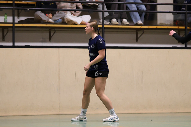 Handball I Damen I Saison 2025-2026 I Verbandsliga Süd I HSG Kalkberg 06 - MTV Dänischenhagen I 14.12.2025.68 | Hannah Zickermann (15, HSG Kalkberg 06) - Realisiert mit Pictrs.com