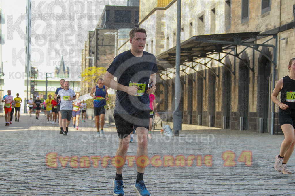 250920_1457_EV4_7699 | Sportfotografie im Rhein-Sieg Kreis, Köln, Bonn, NRW, Rheinland Pfalz, Hessen, etc. Unser Tätigkeitsfeld umfasst den Laufsport vom Volkslauf über den Marathon, Duathlon, Triathon bis zum Ultralauf wie Kölnpfad Ultra oder Schindertrail.