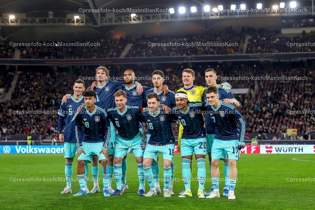 DFB30032600029 | 30.03.2026, Fußball, Länderspiel, Deutschland - Ghana, MHP-Arena (Stuttgart), Saison 2025 2026: Mannschaftsfoto Mannschaftsaufstellung Gruppenbild vor dem Spiel Die deutsche Startelf Startmannschaft  Hinten v.L. Pascal Groß (GER #05) Nick Woltemade (GER #11) Jonathan Tah (GER #04) Kai Havertz (GER #07) Torwart Alexander Nübel (GER #12) Nico Schlotterbeck (GER #15) Vorne v.L. Nathaniel Brown (GER #18) Joshua Kimmich (GER #06) Angelo Stiller (GER #16) Serge Gnabry (GER #20) Florian Wirtz (GER #17)   DFB regulations prohibit any use of photographs as image sequences and or quasi-video.
