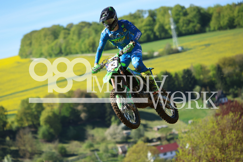 5E6A5867 | 989 MEDIAWORK