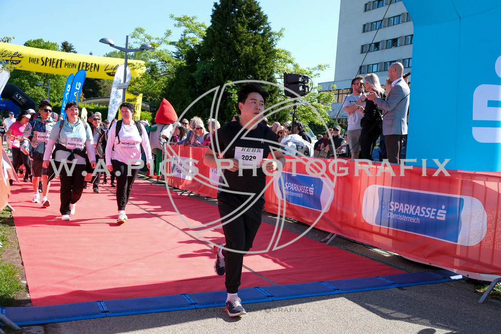 ..... | LINZ,AUSTRIA,27.April 24, Int. 3 Brückenlauf Linz  , Image shows: Photo: WAPICS / Michael ring