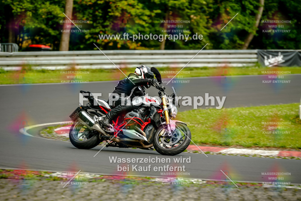 VBK-4354 | Hier findet Ihr Bilder von Touristenfahrten auf der Nürburgring Nordschleife oder von anderen Veranstaltungen die ich besucht habe. Viel Spass beim Durch Schauen 