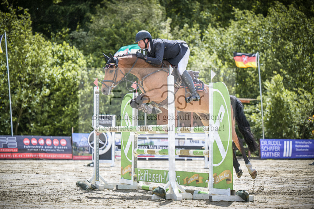 DOS_6435 | Entdecke hochwertige Reitturnierfotos von Foto Oger. Professionell, emotional und authentisch – jetzt Lieblingsmomente im Shop bestellen.Deutschlandweite Turnierfotografie. - Realisiert mit Pictrs.com