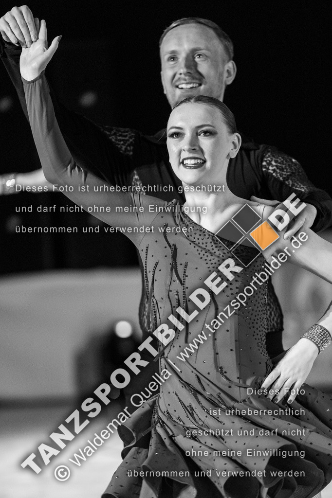 20250503-00205 | Hier finden Sie Tanz Bilder vom Latein und Standard Formationen tanzen. Sportbilder vom Tanzsport. Schöne Fotos und von Weltmeisterschaft, Europameisterschaft, Bundesliga, Regionalliga, Oberliga und Landesliga sowie von GOC Stuttgart, DanceComp, WM Bremen