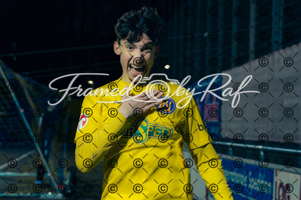 DSC03096 | Professioneller Online-Store für hochwertige Fotografie: Entdecke einzigartige Bilder aus Street, Events und Lifestyle. Sichere dir exklusive Prints und digitale Downloads in bester Qualität für dein Zuhause oder Projekte. - Realisiert mit Pictrs.com