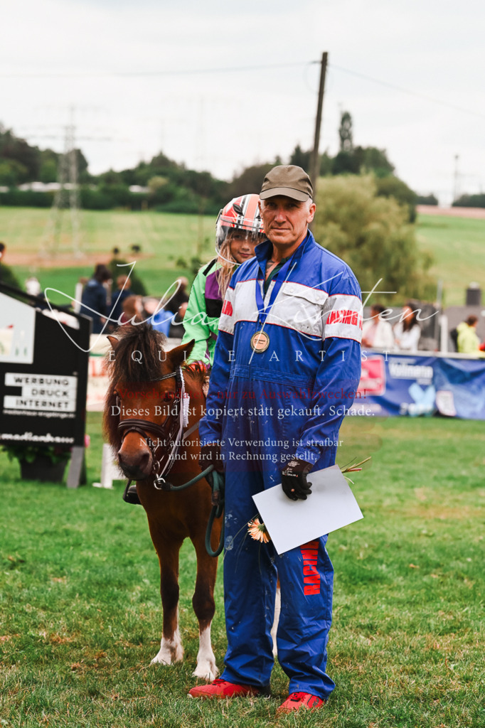 DSC_7709 | Pferde- und Turnierfotografie in Westsachsen. Pferdeportraits, Auftragszeichnungen und intuitive Kunst.