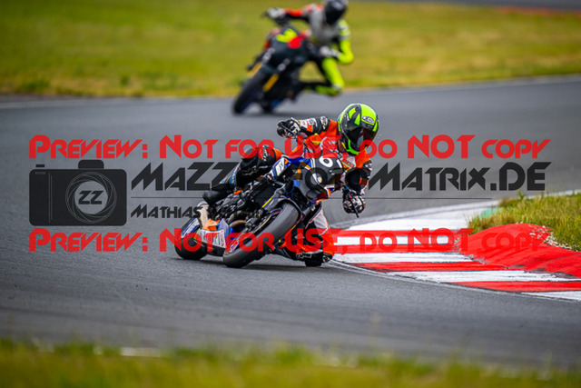 MaZZes_FotoMatrix_220520_6473 | Fotograf Mathias Schmid
Sportfotograf,
Eventfotograf,
Hochzeitsfotograf,
Portraitfotograf