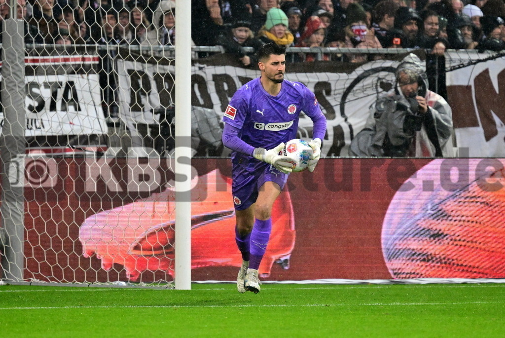KBS Picture_FCStPauli-Gladbach_019 | Vasilj Nikola (St.Pauli) ,Sportplatz :  Millerntor Stadion, - Realisiert mit Pictrs.com