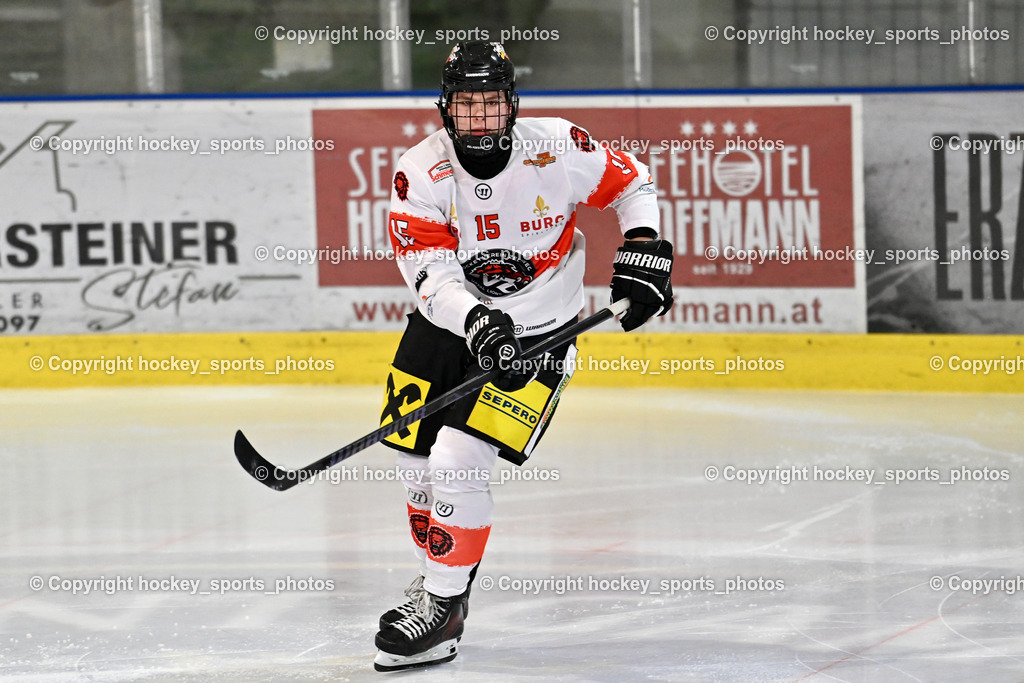 ESC SPARKASSE STEINDORF vs. EV ZELTWEG MURTAL LIONS | #15 Mayerl Kilian EV ZELTWEG MURTAL LIONS, ESC SPARKASSE STEINDORF vs. EV ZELTWEG MURTAL LIONS, ESC SPARKASSE STEINDORF vs. EV ZELTWEG MURTAL LIONS am 27.12.2025 in Steindorf (Ossiachersee Halle), Austria, (Photo by Bernd Stefan)