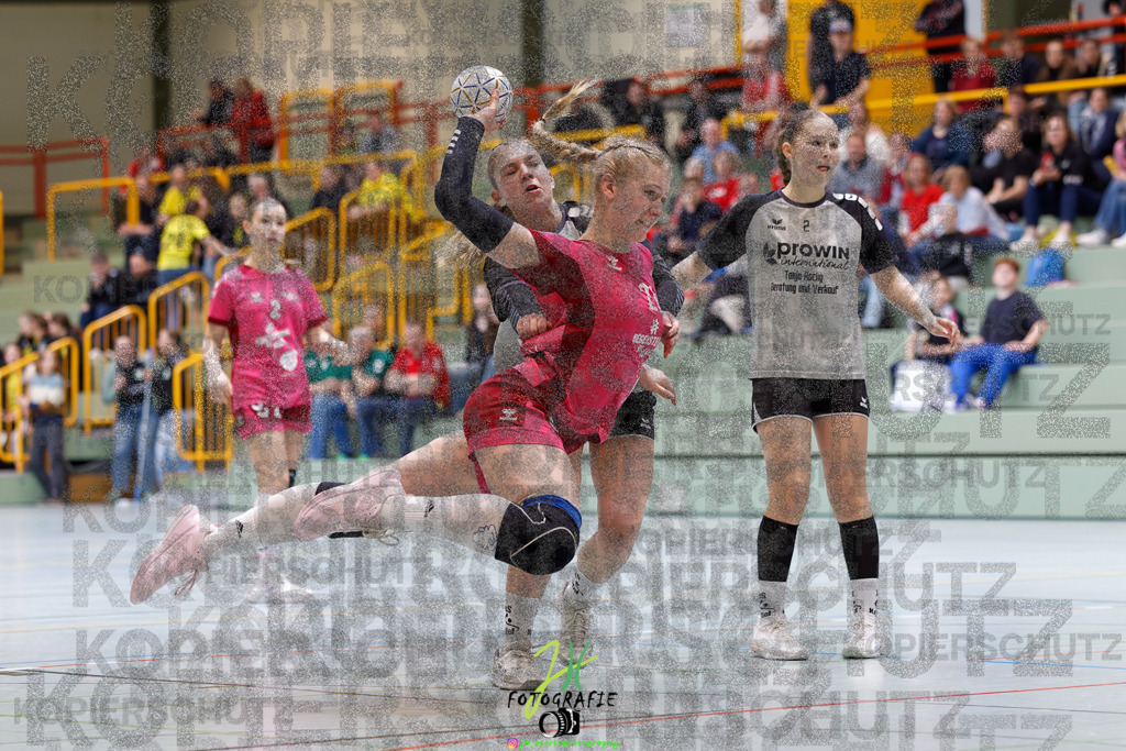 Hessenmeisterschaft wJC - Spiel um Platz 3; TuS Kriftel - SG Schenklengsfeld | Hessenmeisterschaft wJC - Spiel um Platz 3; TuS Kriftel - SG Schenklengsfeld am 22.03.2025 in Biedenkopf (Sporthalle Lahntalschule)Photo © 2025 - Jörg Heinrich - Realisiert mit Pictrs.com