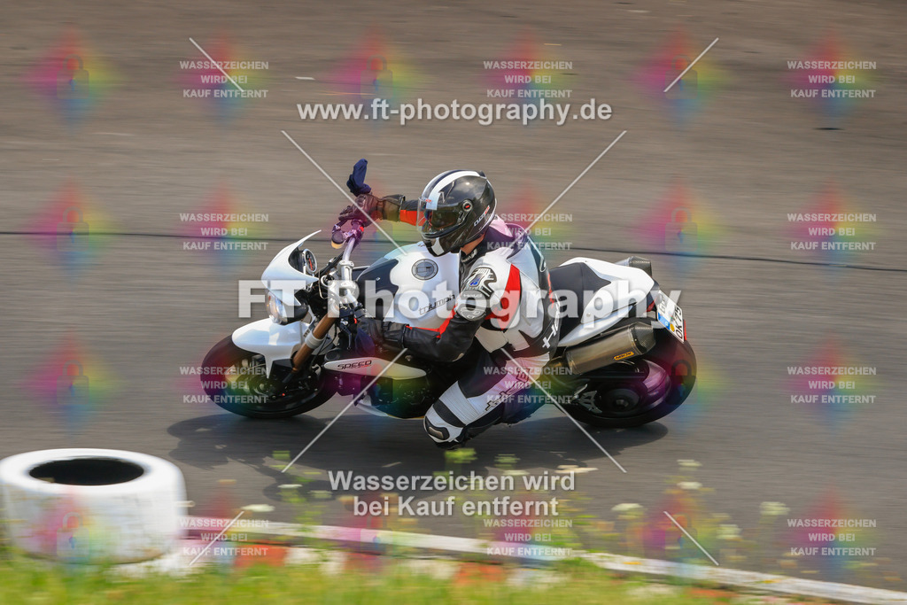 _DSK2512 | Hier findet Ihr Bilder von Touristenfahrten auf der Nürburgring Nordschleife oder von anderen Veranstaltungen die ich besucht habe. Viel Spass beim Durch Schauen 