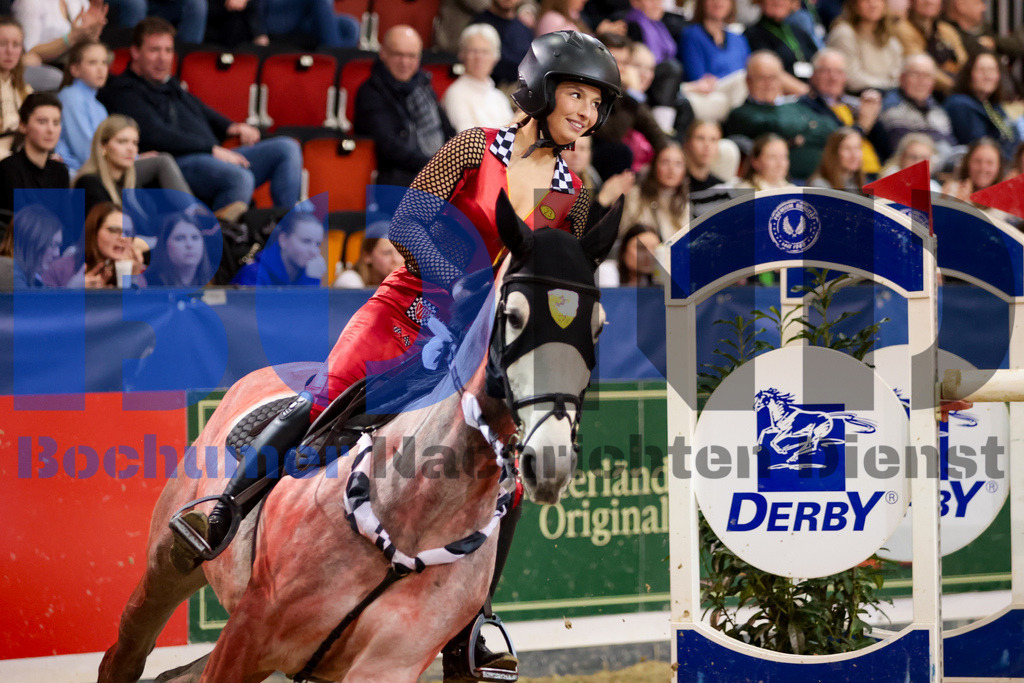 Agravis Cup 2024 - Kostuemspringen {date} -  | {headline}



(Foto: Sebastian Sendlak / BOND)

 - Realisiert mit Pictrs.com