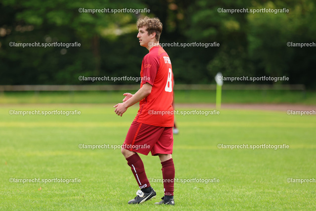 Fußball I Junioren I Kreispokal Lübeck I Finale I JSG Concordia Lübeck - TSV Siems I 09.06.2025.180 | René Roßteutscher (8, TSV Siems) - Realisiert mit Pictrs.com
