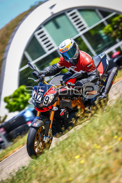 0429-260509DCB-037_429 | Deine Full-Service-Agentur für ✔️Videoproduktionen und ✔️Motorsportfotografie Jetzt Angebot anfragen!