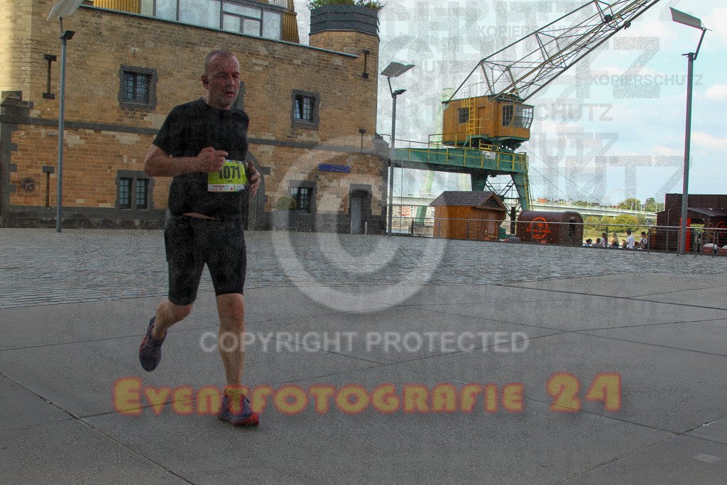 250920_1541_EV4_9458 | Sportfotografie im Rhein-Sieg Kreis, Köln, Bonn, NRW, Rheinland Pfalz, Hessen, etc. Unser Tätigkeitsfeld umfasst den Laufsport vom Volkslauf über den Marathon, Duathlon, Triathon bis zum Ultralauf wie Kölnpfad Ultra oder Schindertrail.