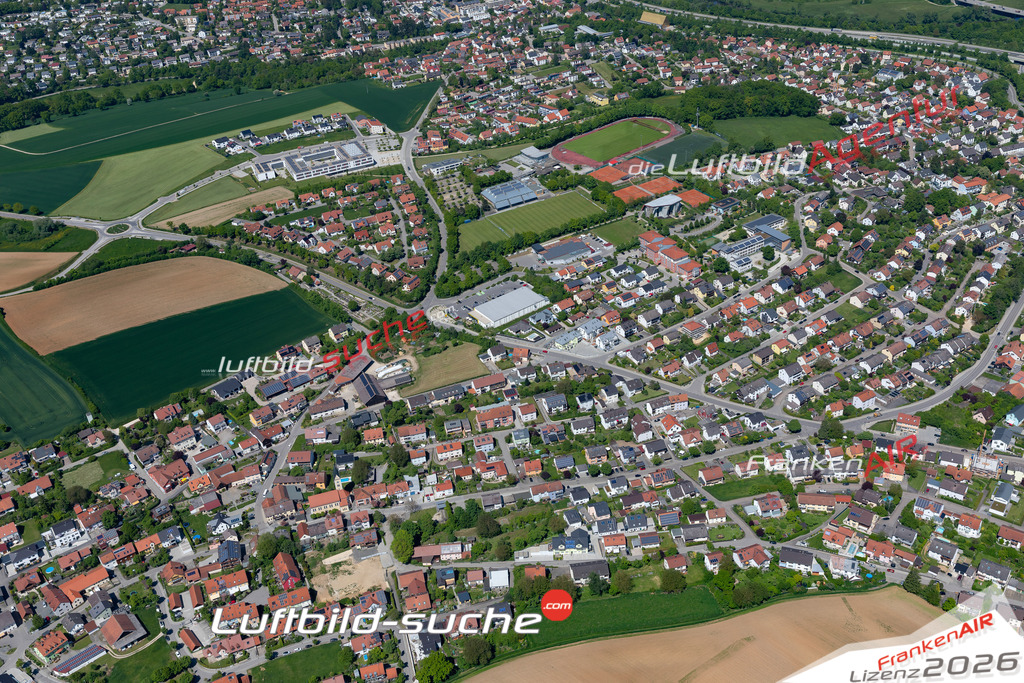 Das Luftbild der Stadt Lappersdorf wurde 2021 vom Flugzeug heraus erstellt (keine Drohne) Aufnahmehöhe ca.450 Meter- hohe Bildauflösung und Druck-Qualität garantiert!