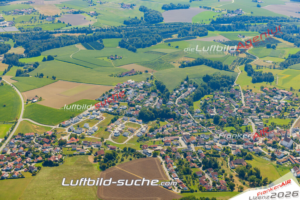 Neukirchen am Inn Neuburg am Inn Bild- Das Luftbild wurde 2025 vom UL-Flugzeug heraus erstellt ( keine Drohne ) - Hochauflösende Luftaufnahme -Nicht vergleichbar mit Google Maps oder Satelittenbilder- Die Geschenkidee !Mit Lizenz und Bildrechte bestellbar