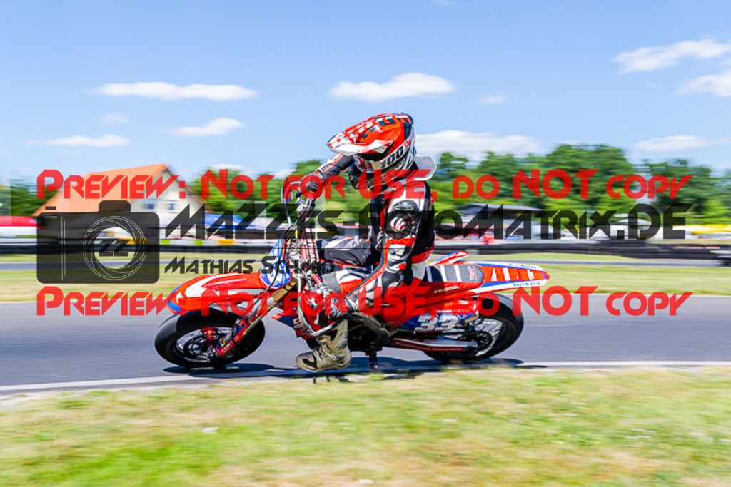 MaZZes_FotoMatrix_220702_2027 | S3