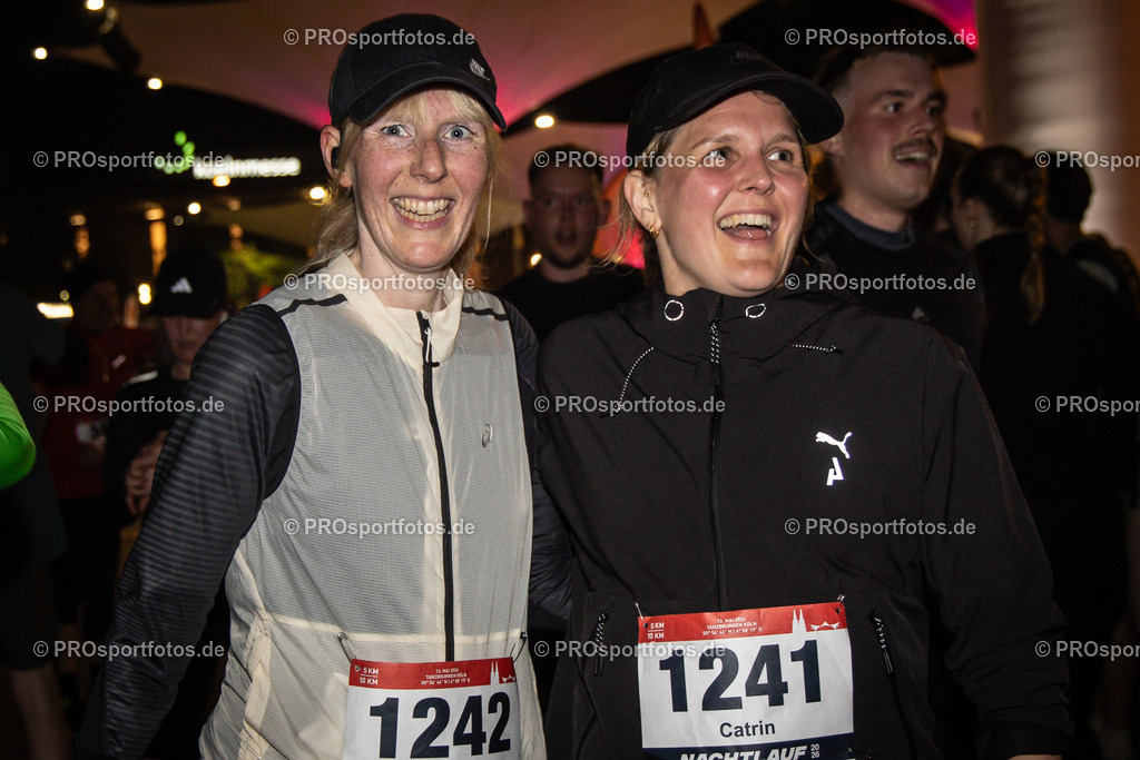 23. ASV Nachtlauf; Koeln, 13.05.26 | Impressionen vom 23. ASV Nachtlauf am 13.05.26 am Tanzbrunnen in Koeln. Foto: BEAUTIFUL SPORTS/Axel Kohring