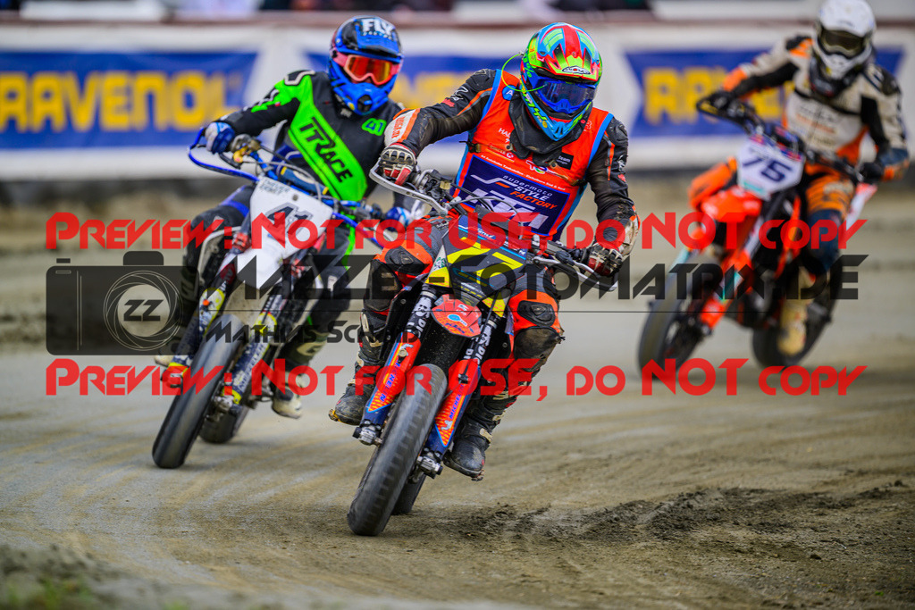 MaZZes_Fotomatrix_20250504_6007705_1752 | UE40