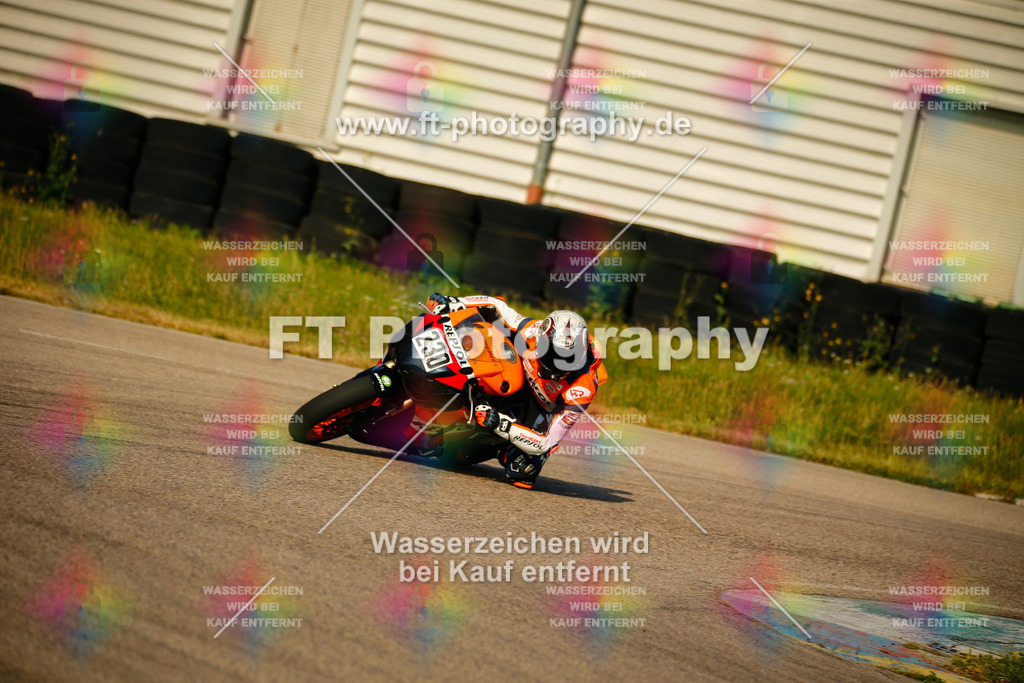 _MOT5464 | Hier findet Ihr Bilder von Touristenfahrten auf der Nürburgring Nordschleife oder von anderen Veranstaltungen die ich besucht habe. Viel Spass beim Durch Schauen 