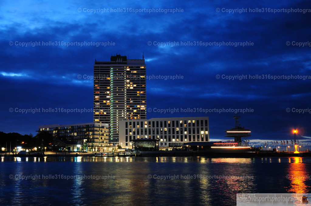 DSC_3021 (2) | Sportfotografie , Motorsport, Motoross, Reitsport, Mointainbike, Enduro,
Landschaft , Outdoor, Eventfotografie, Landschaft, Bilder online bestellen - Realisiert mit Pictrs.com