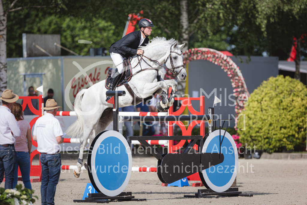 CSI2* - Internationale Springprüfung mit Siegerrunde (1,45 m)  Große / Big Tour | CSI2* - Internationale Springprüfung mit Siegerrunde (1,45 m) 
Große / Big Tour
