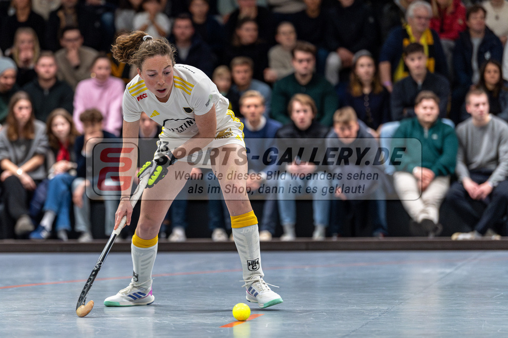SM_2024-12-20-D85_-620 | 1.Bundesliga Hallenhockey  (W) DCADA - HTHC / 6:5 (3:3)