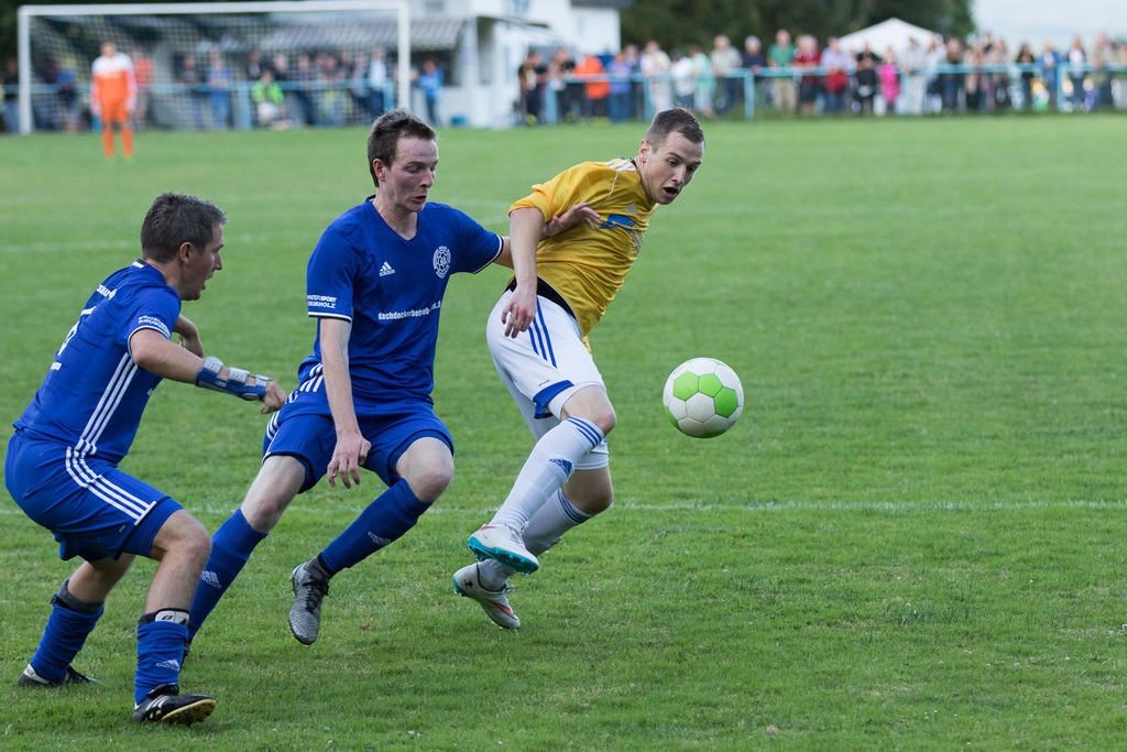 SG Morshausen - TSV Emmelshausen | Sportfotografie Hermann-Josef Stoffel - Realisiert mit Pictrs.com