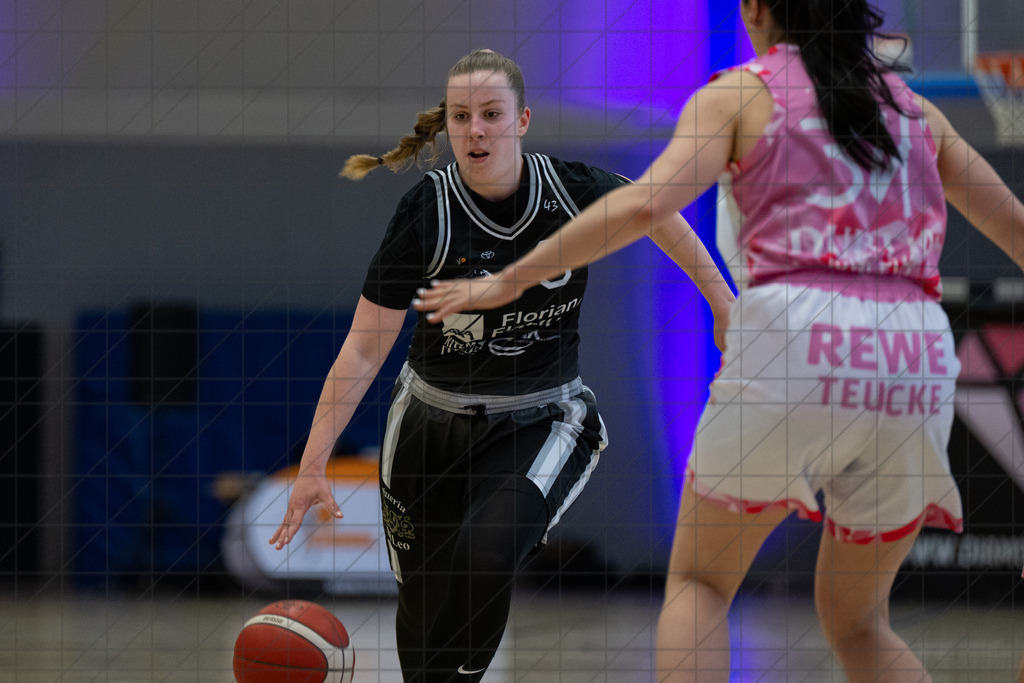 2. DBBL PlayOff 24/25 | 12.04.2025 | Dillingen Diamonds vs. BBC OS | 1/8-Finale, 2. Spiel  | 2. DBBL PlayOff 24/25 | 12.04.2025 | Dillingen Diamonds vs. BBC OS | 1/8-Finale, 2. Spiel  - - - - - CREDIT, www.bullenfotos.de, Martin König, Hörner Weg 40, D-49078 Osnabrück, +4917663732967, Nutzung und Weitergabe nur zu den vereinbarten Zwecken. Presseanfragen an Urheber. Alle Rechte beim Urheber. - - - - - - Realisiert mit Pictrs.com