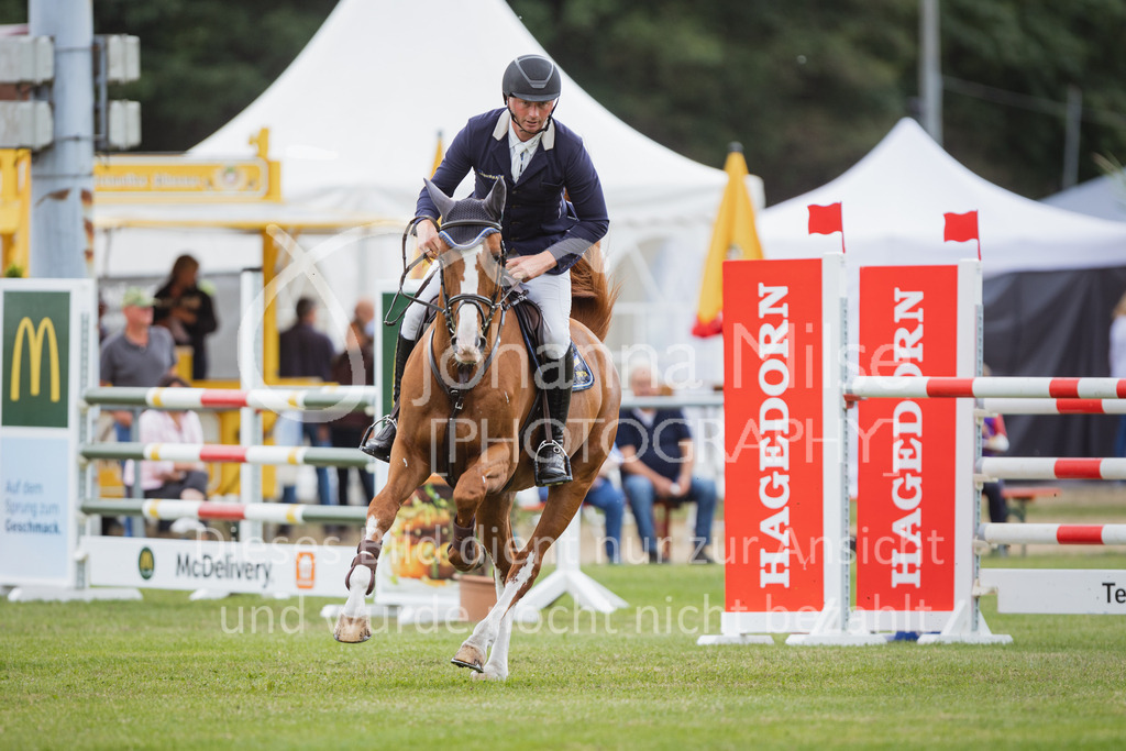 220715_LC_Youngster-M-529 | Deine schönsten Turniermomente als professionelle Fotos! Entdecke hochwertige Pferdesport-Fotografie im Online-Shop. Jetzt Fotos finden & bestellen!