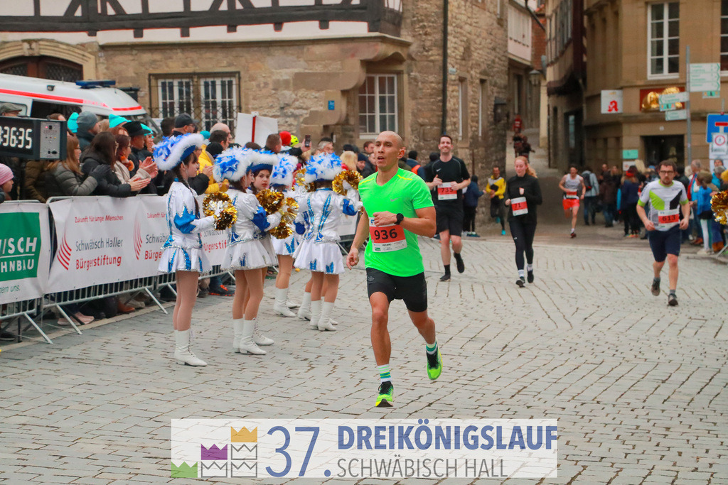 VR Bank Hauptlauf 10000m | 3 Koenigslauf 2023 - Realisiert mit Pictrs.com