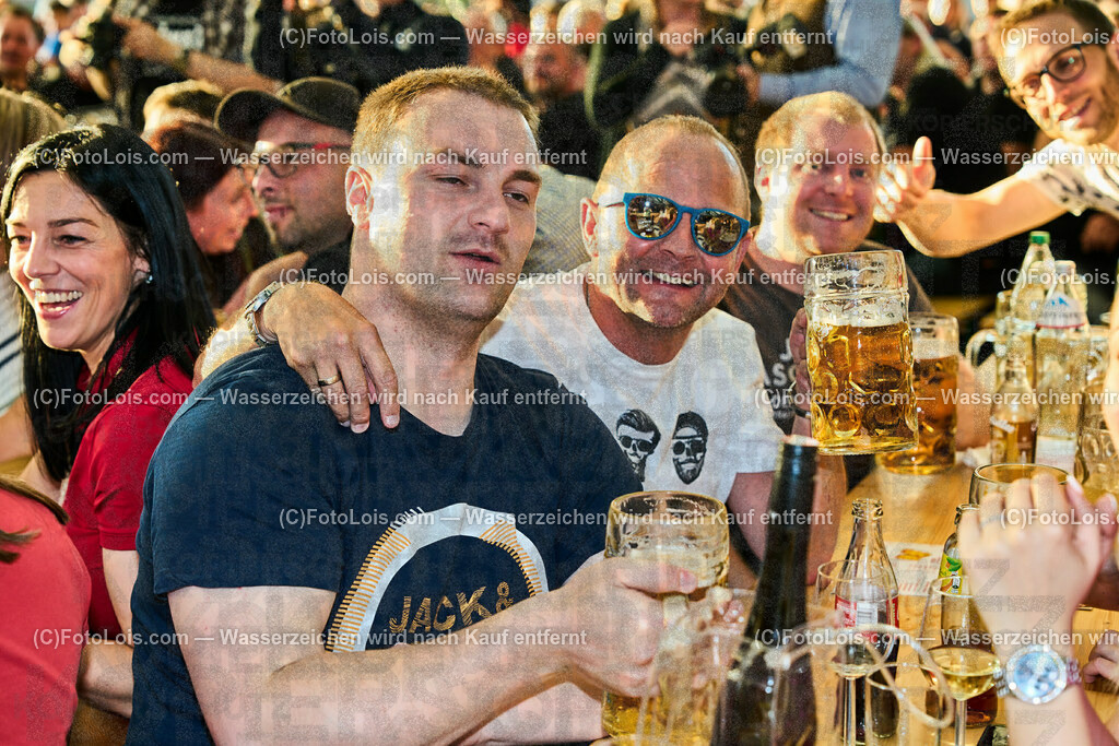 ALP5111_VOLKSFEST_Bieranstich | (C)FotoLois.com, Alois Spandl, BIERANSTICH im Festzelt beim WIESELBURGER VOLKSFEST mit den TSCHECHEN als Vorband und dem Auftritt von Die HIGHLIGHTS, Mi 28. Juni 2023.