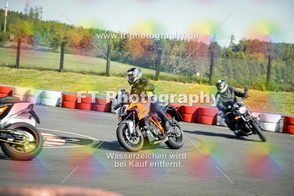OBK_Mai_Volker_Adam-10322 | Hier findet Ihr Bilder von Touristenfahrten auf der Nürburgring Nordschleife oder von anderen Veranstaltungen die ich besucht habe. Viel Spass beim Durch Schauen 