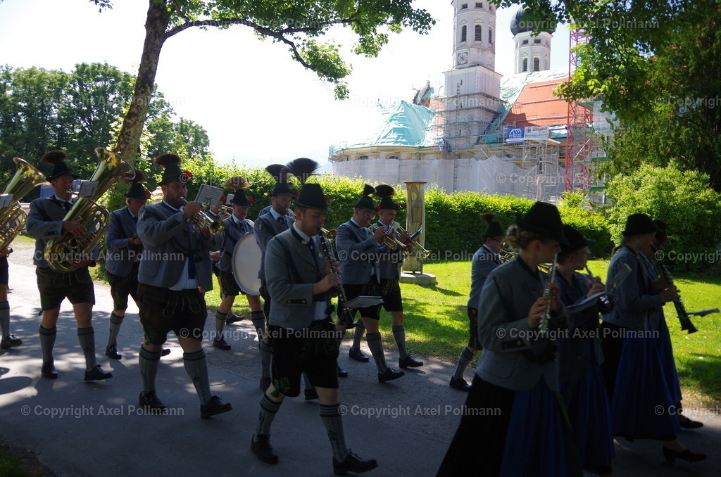 IMGP6466 | fotografiert von Axel PollmannLeonhardi Wallfahrt Benediktbeuern und Murnau, Fronleichnam, Fasching, Landschaft im Loisachtal und Benediktbeuern  - Realisiert mit Pictrs.com