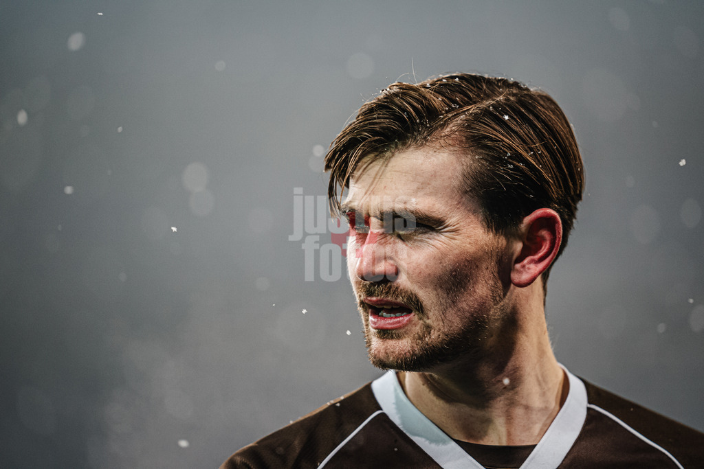 Fußball | Männer | Saison 2023/2024 | 2. Fußball-Bundesliga | 15. Spieltag | FC St. Pauli vs. Hamburger SV | 01.12.2023 | sportfotografie mit justus stegemann