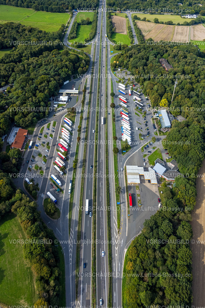 Huenxe250904462 | Luftbild, Raststätte Hünxe-Ost und Hünxe-West, Tank und Rast mit LKW Parkplatz an der Autobahn A3 und Anschussstelle Hünxe, Hünxe, Ruhrgebiet, Nordrhein-Westfalen, Deutschland