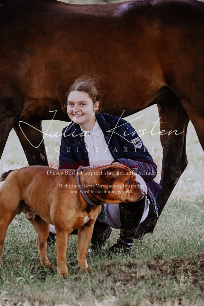 DSC_8650 | Pferde- und Turnierfotografie in Westsachsen. Pferdeportraits, Auftragszeichnungen und intuitive Kunst.