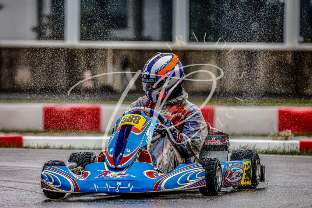 AF5D6A35-F94B-40C2-9428-7BC2506A46BE | traudl_s_fotos