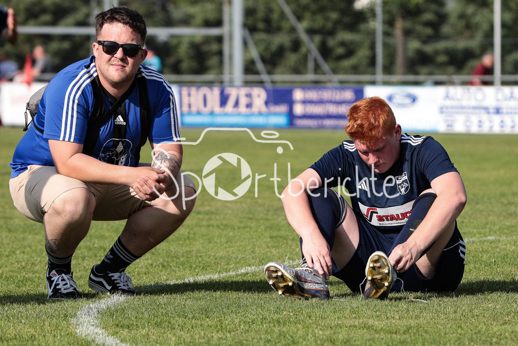 SV 1946 Waidhofen - SV Mering II | Professionelle Sportfotos aus den Bereichen Fußball, Eishockey, Handball und vieles mehr. Ob Sieg oder Niederlage