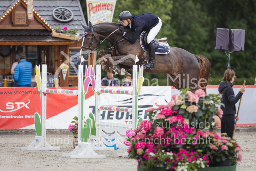 220602_CSI-Wohlde_YoungsterTour-223 | CSIYH1* - Internationale Zweiphasenspringprüfung (1,35 m) 
Youngster Tour für 7jährige Pferde
02.06.2022