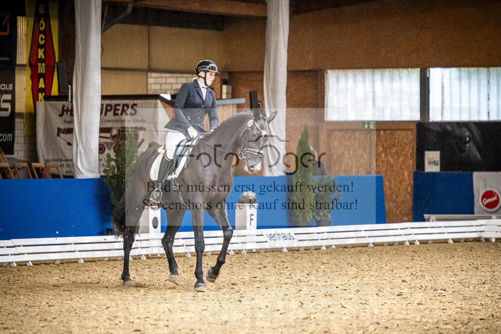 DOS_0803 | Entdecke hochwertige Reitturnierfotos von Foto Oger. Professionell, emotional und authentisch – jetzt Lieblingsmomente im Shop bestellen.Deutschlandweite Turnierfotografie. - Realisiert mit Pictrs.com