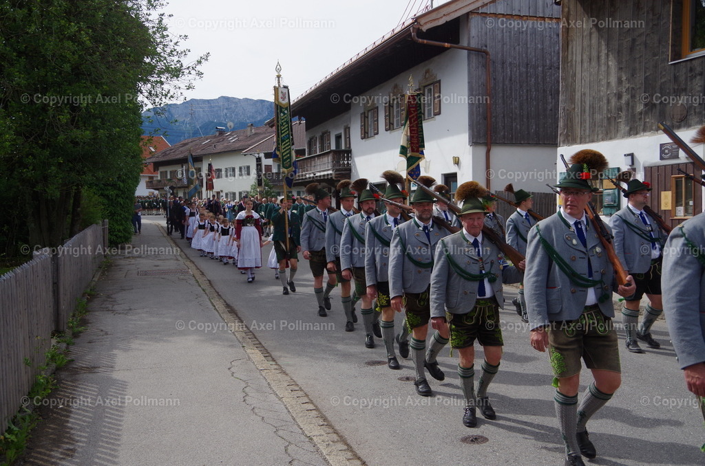 IMGP5086 | fotografiert von Axel PollmannLeonhardi Wallfahrt Benediktbeuern und Murnau, Fronleichnam, Fasching, Landschaft im Loisachtal und Benediktbeuern  - Realisiert mit Pictrs.com